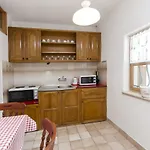 Apartments Vesna With Pool Vodice