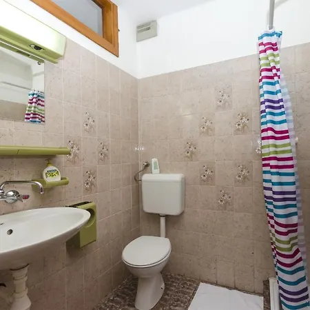 Apartment Apartments Vesna With Pool Vodice