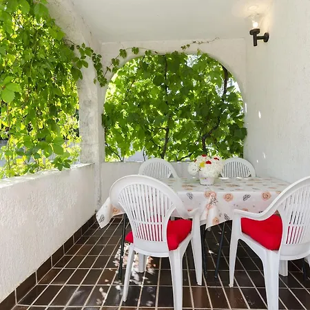 Apartment Apartments Vesna With Pool *