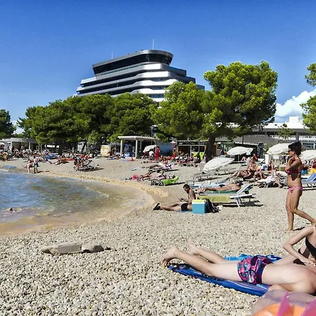 Vesna With Pool Apartman Vodice