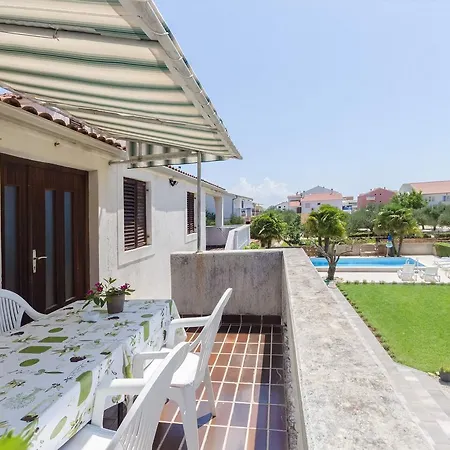 Apartment Apartments Vesna With Pool *