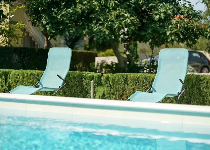 Vesna With Pool * Vodice