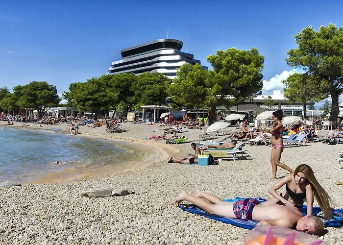 Apartments Vesna With Pool Apartman Vodice