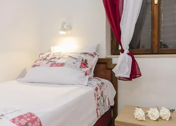 Apartments Vesna With Pool Apartman