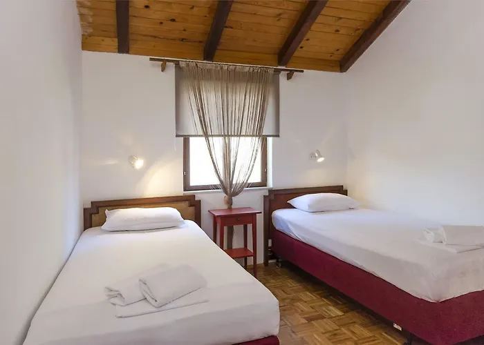 Apartments Vesna With Pool Vodice