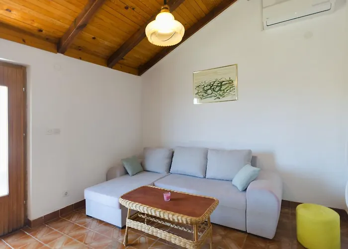 Apartments Vesna With Pool Vodice